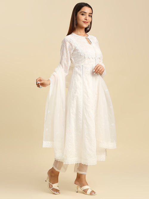 Alka Hari - Rajisha Vijayan wearing our white cotton hakoba dress with  shades of blue at the flare. #alkahari #alkaharidesign #fashionnova  #fashion #whitedress #womenswear #womensfashion #beauty #candid #ootd  #shadesofblue | Facebook